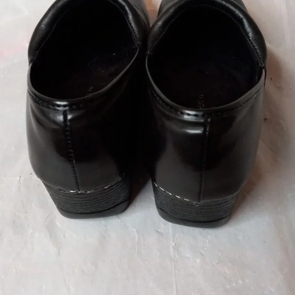 Bass clogs black leather upper  size 5 - Picture 4 of 4